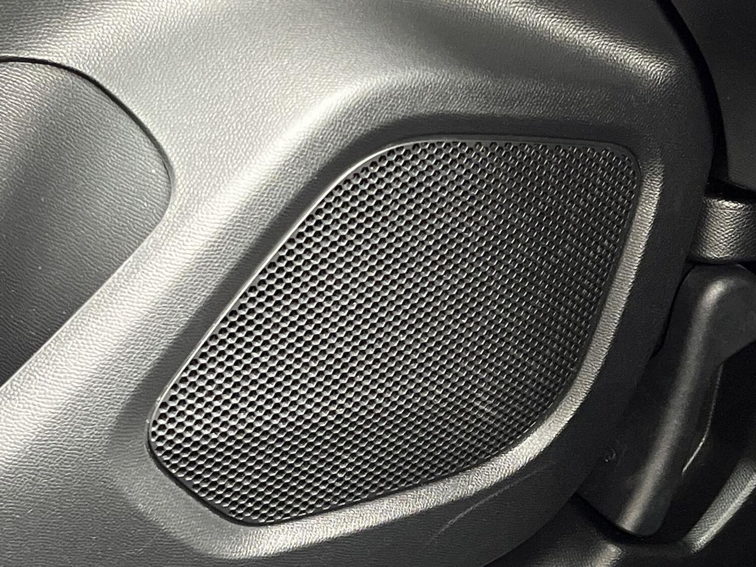 Used Peugeot 2008 2023 for sale - 78196419: Photo 33