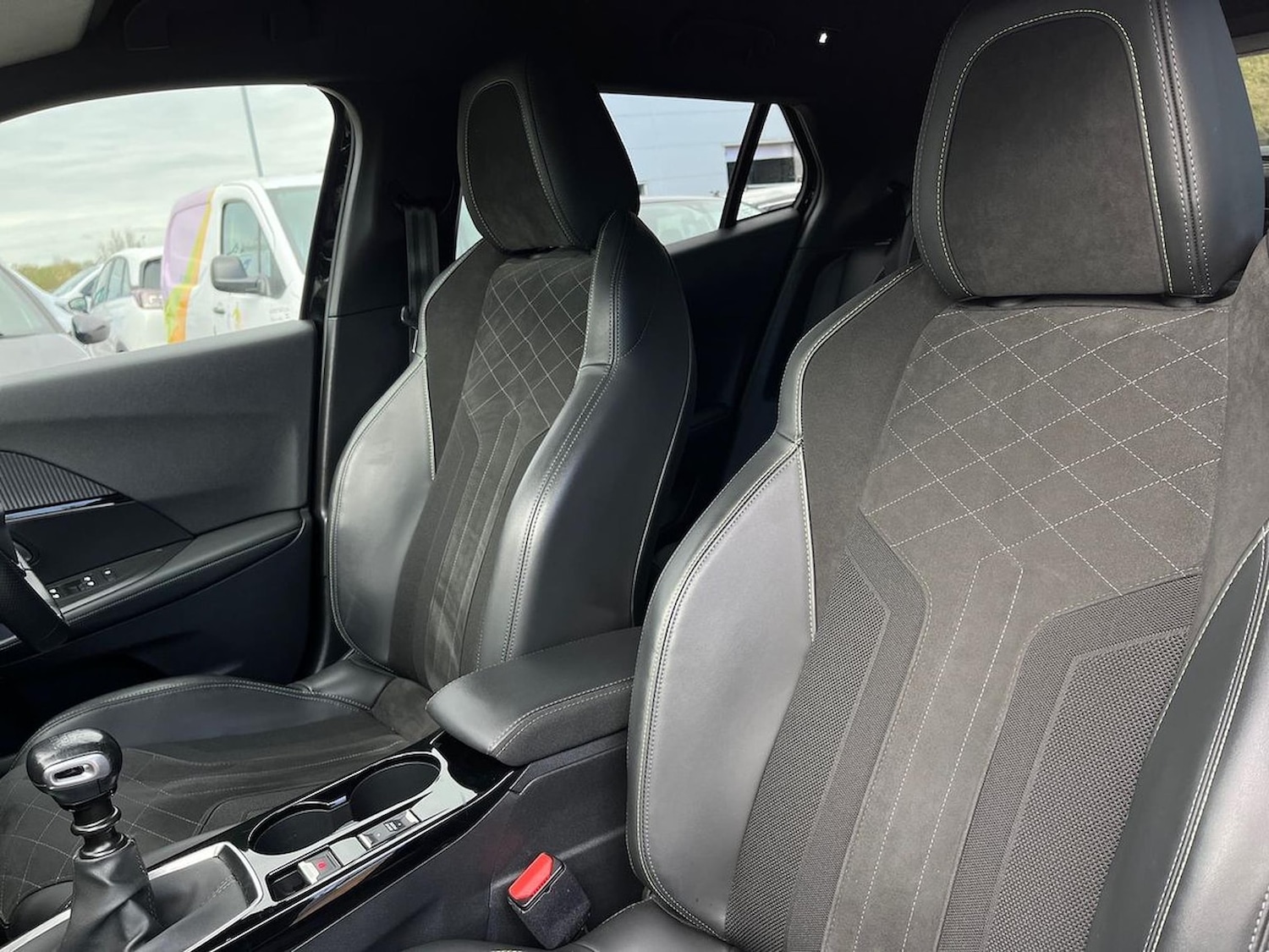 Used Peugeot 2008 2023 for sale - 78196419: Photo 34