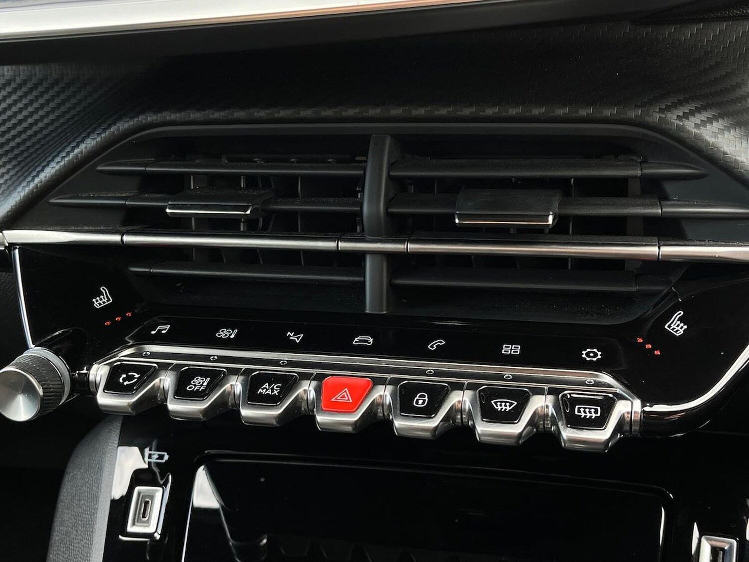 Used Peugeot 2008 2023 for sale - 78196419: Photo 47