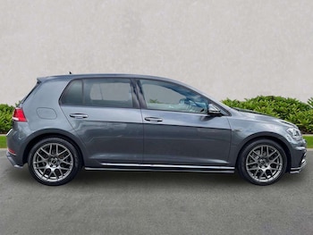 Used Volkswagen Golf 2018 for sale - 78614594: Photo