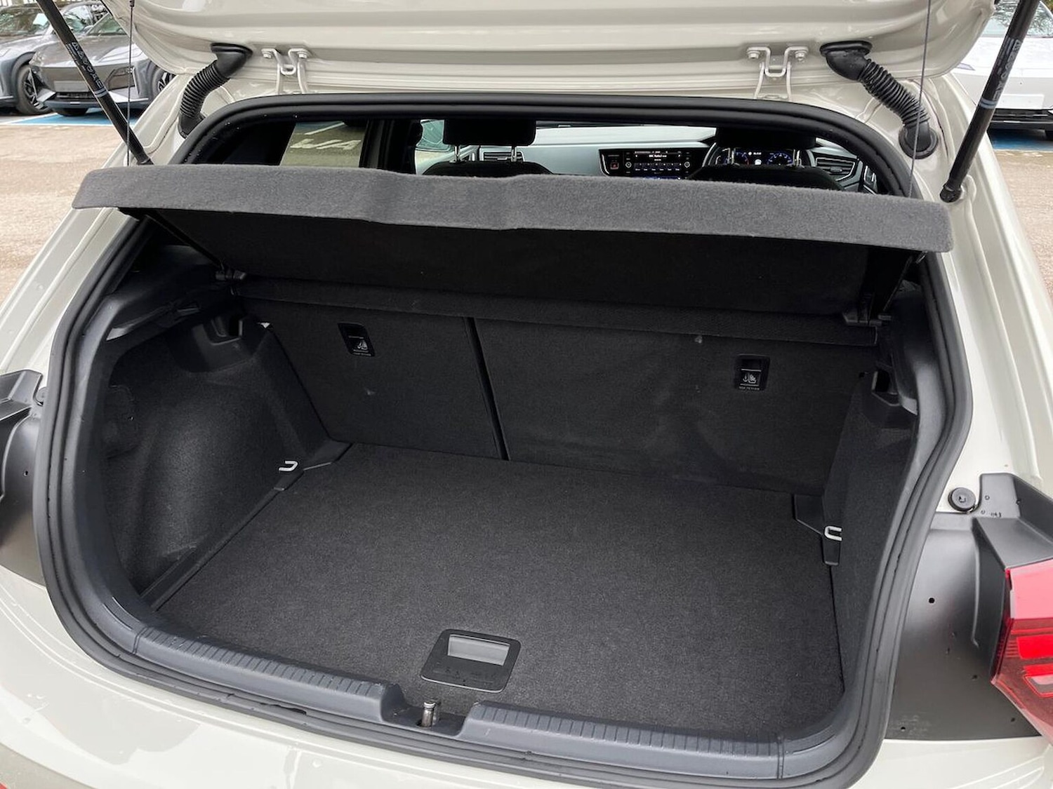 Used Volkswagen Polo 2022 for sale - 76504954: Photo 17