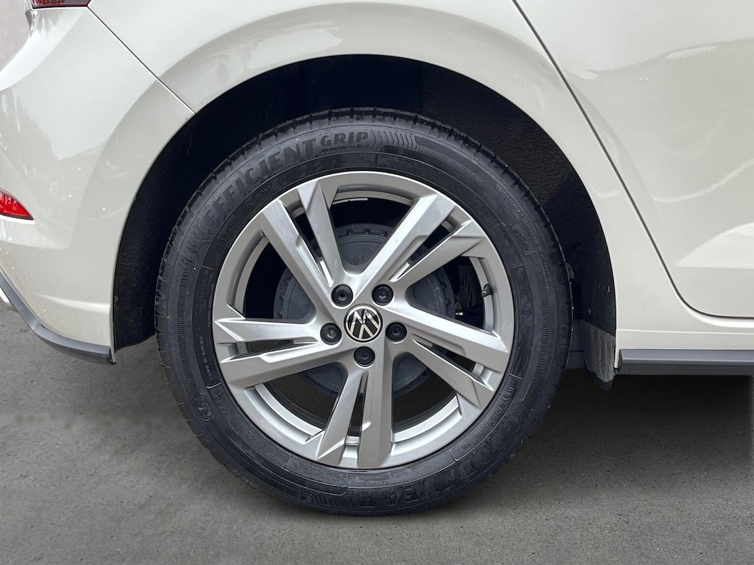 Used Volkswagen Polo 2022 for sale - 76504954: Photo 6