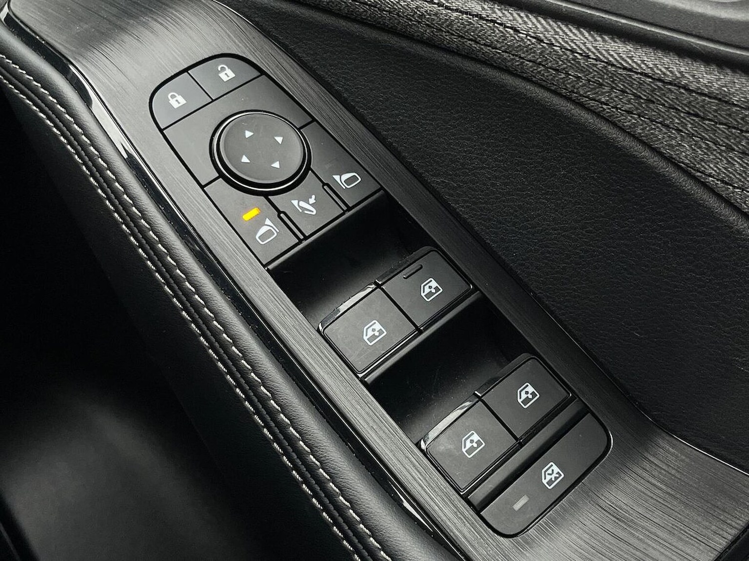 Used Nissan X-Trail 2023 for sale - 76082529: Photo 21