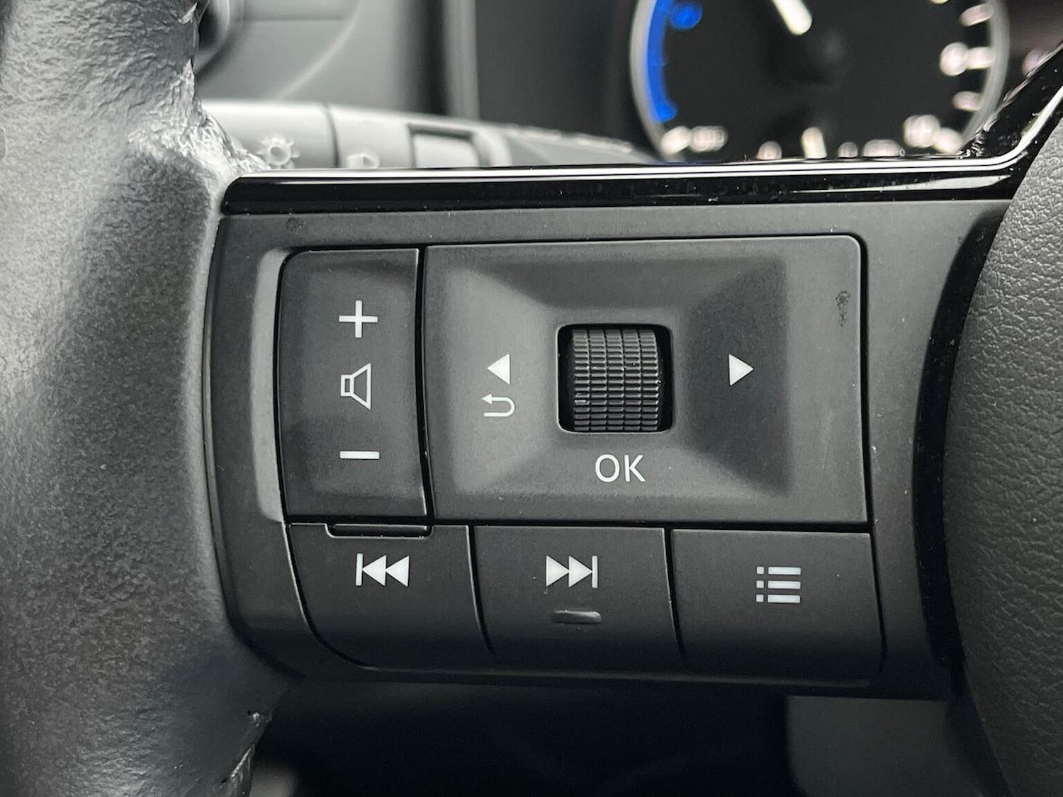 Used Nissan X-Trail 2023 for sale - 76082529: Photo 26