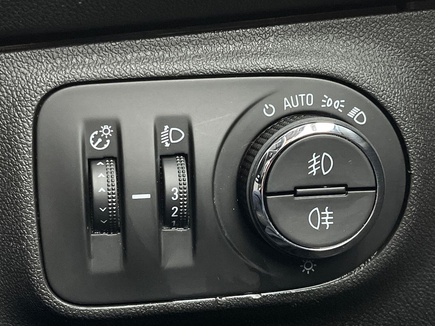 Used Vauxhall Corsa 2018 for sale - 76821733: Photo 23