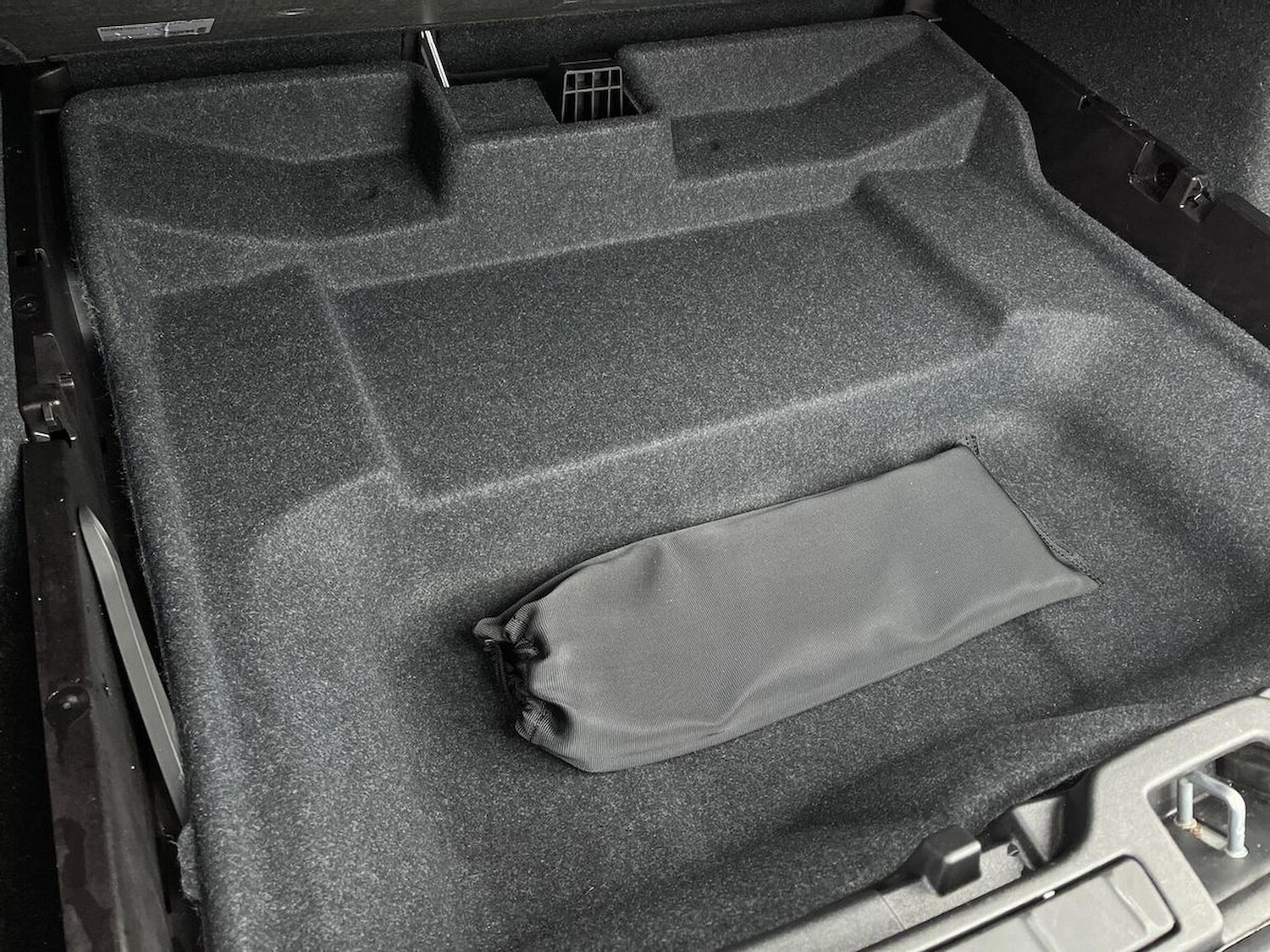 Used Volvo XC40 2021 for sale - 76974580: Photo 44