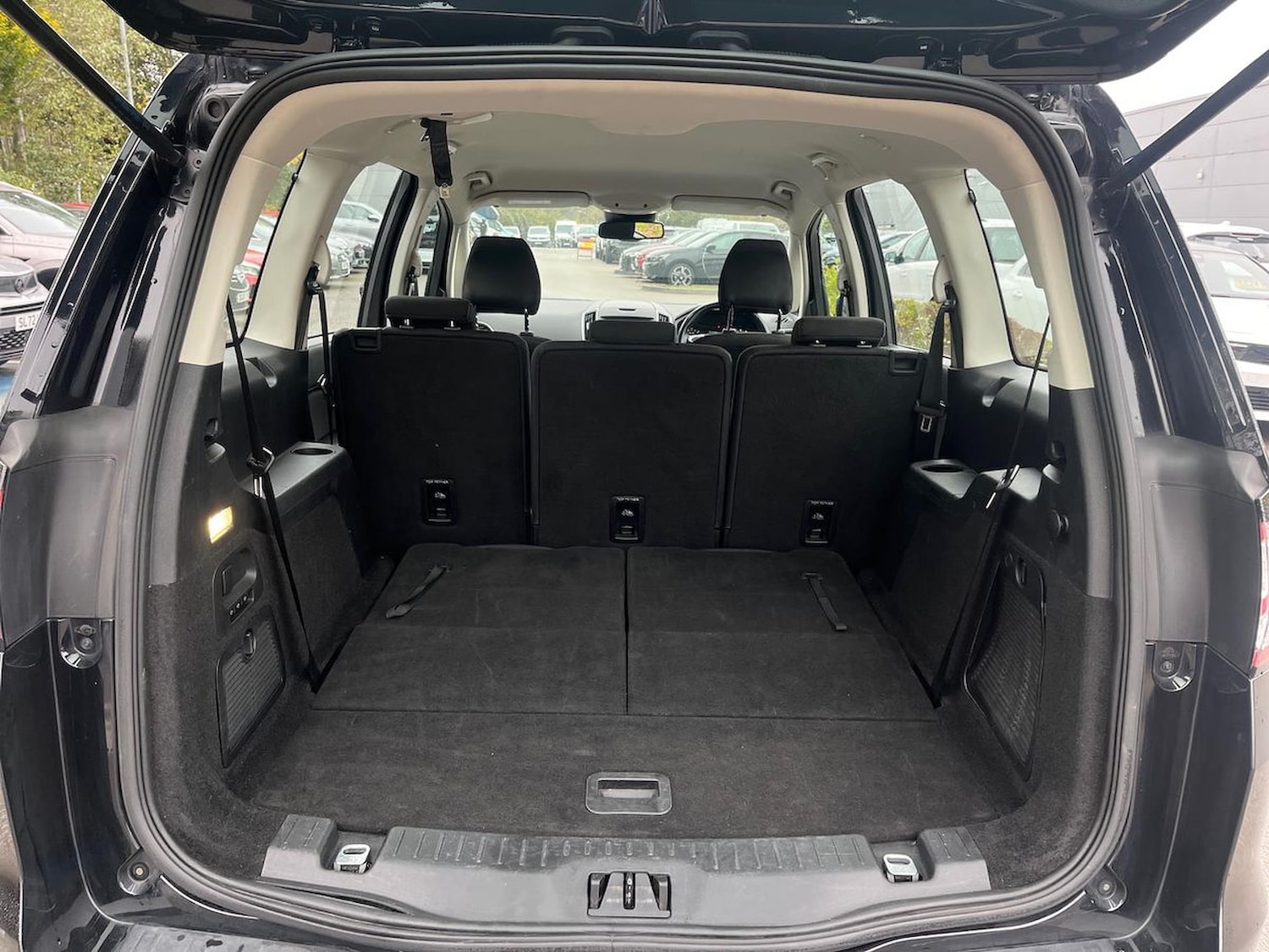 Used Ford Galaxy 2021 for sale - 76418190: Photo 45