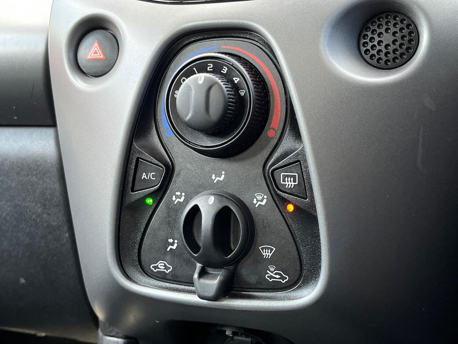 Used Toyota AYGO 2019 for sale - 76157173: Photo 12