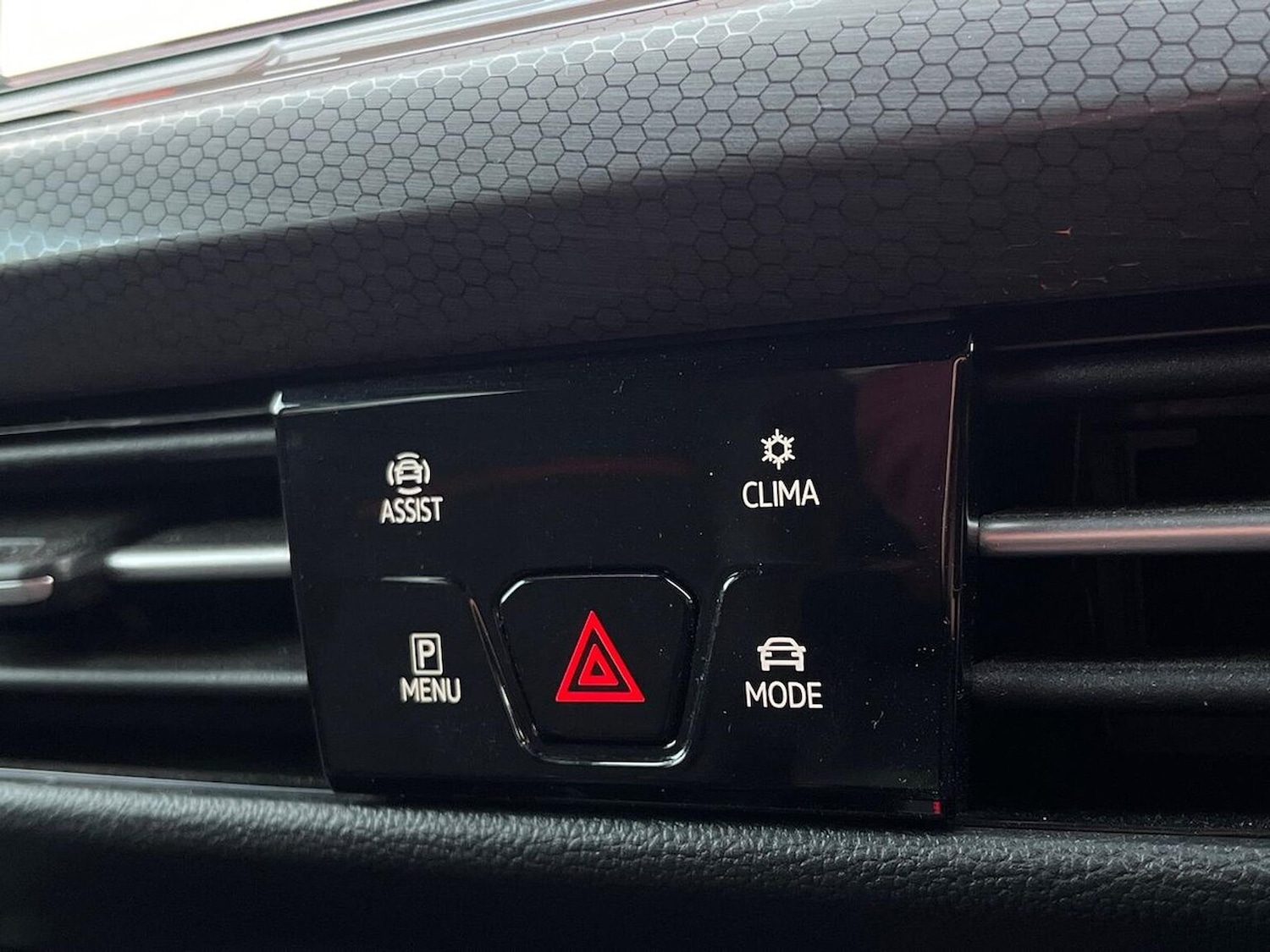 Used Volkswagen Golf 2023 for sale - 77629313: Photo 46