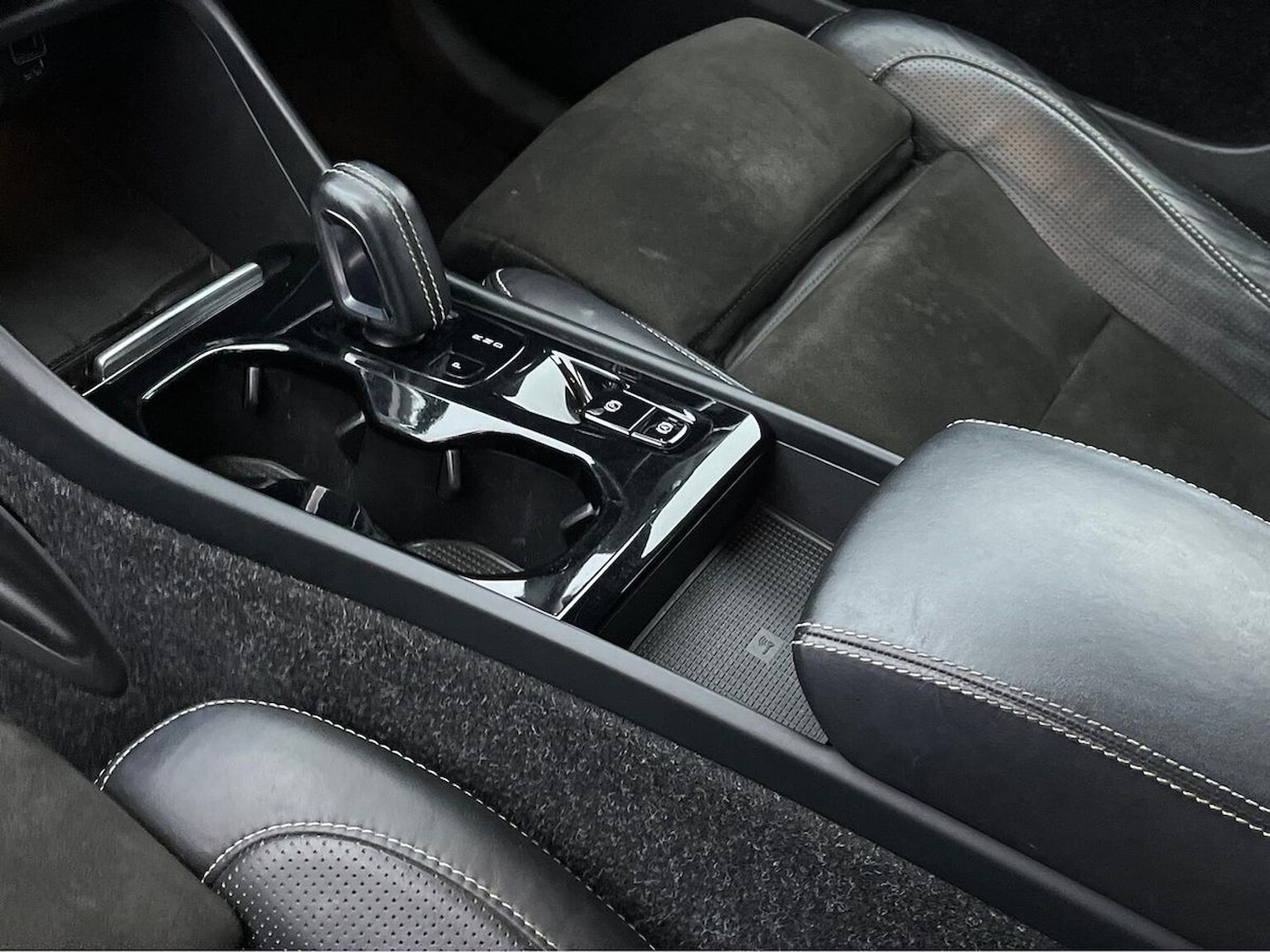 Used Volvo XC40 2020 for sale - 77028097: Photo 14