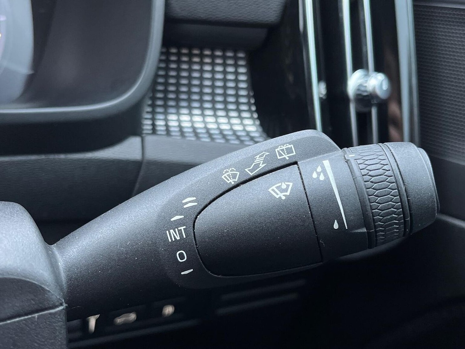 Used Volvo XC40 2020 for sale - 77028097: Photo 30