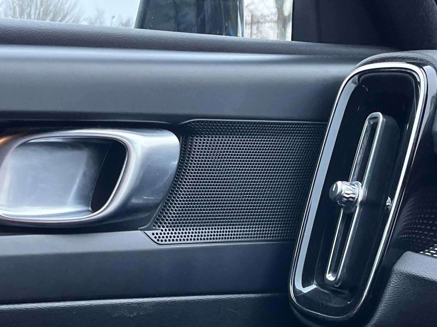 Used Volvo XC40 2020 for sale - 77028097: Photo 32