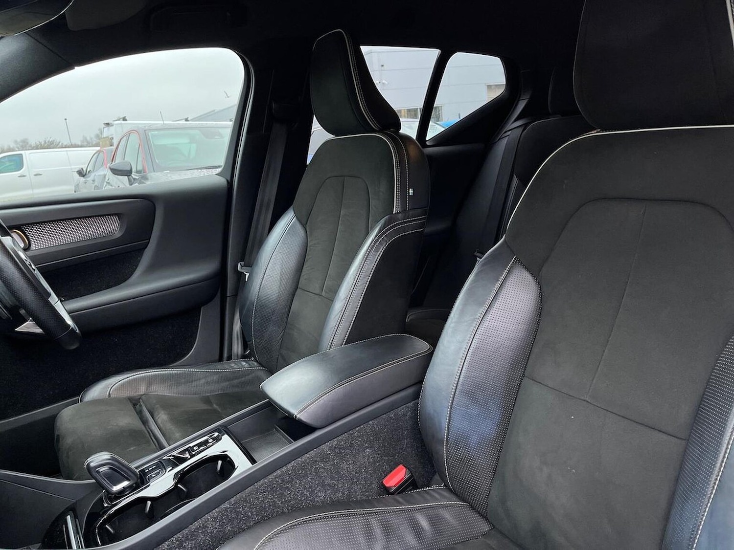 Used Volvo XC40 2020 for sale - 77028097: Photo 33