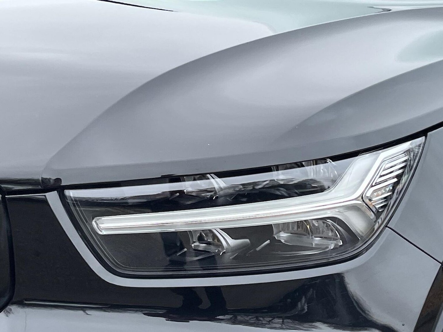 Used Volvo XC40 2020 for sale - 77028097: Photo 35