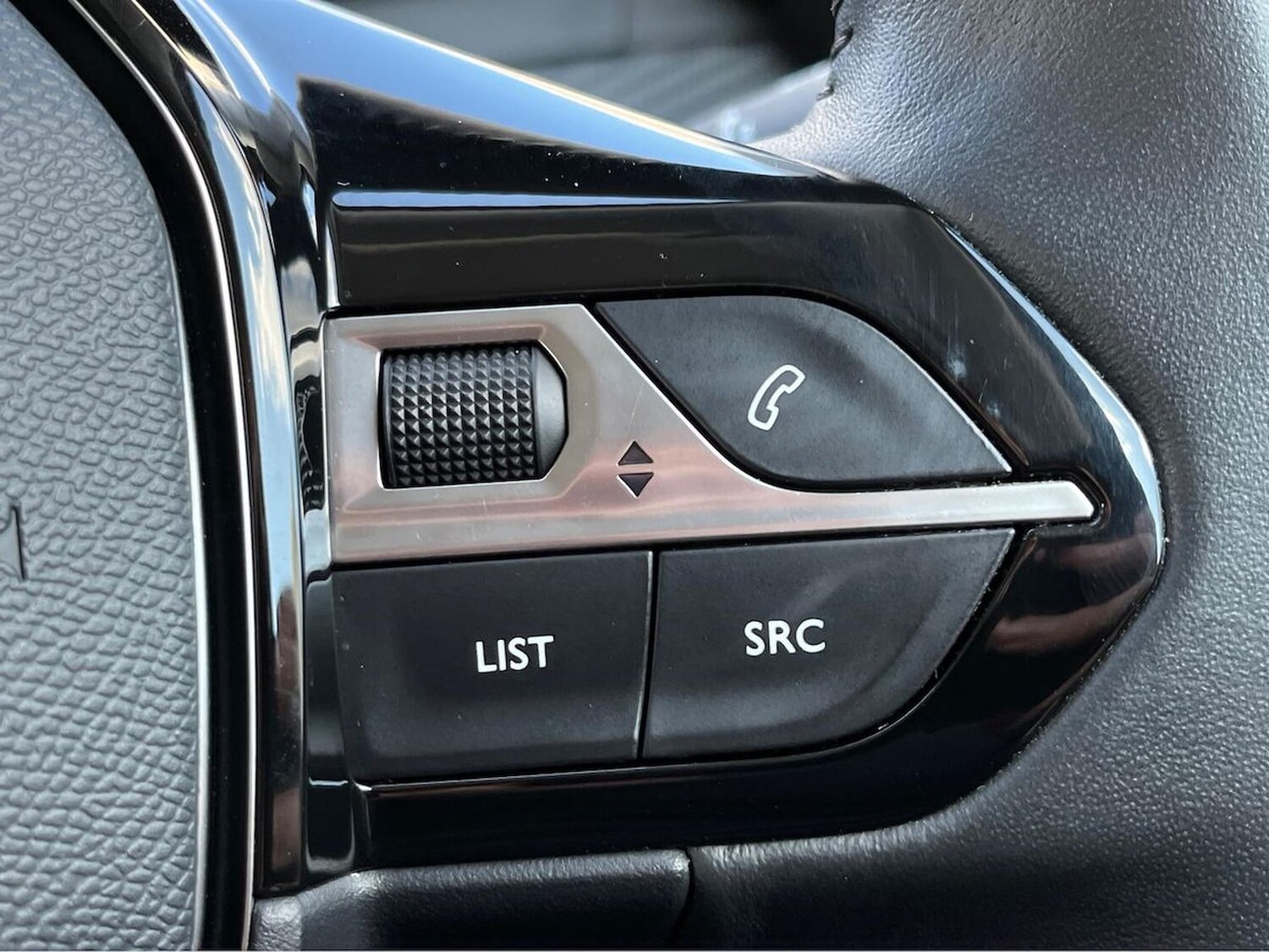 Used Peugeot 2008 2021 for sale - 78196554: Photo 29