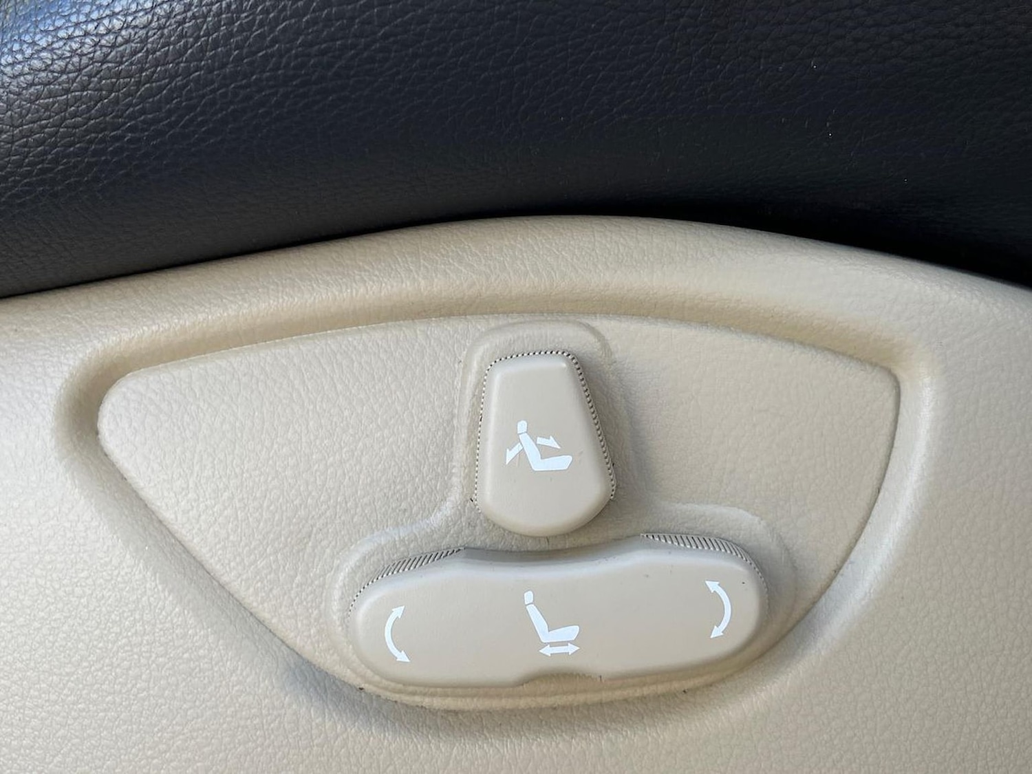 Used Ssangyong Rexton 2017 for sale - 76436566: Photo 30