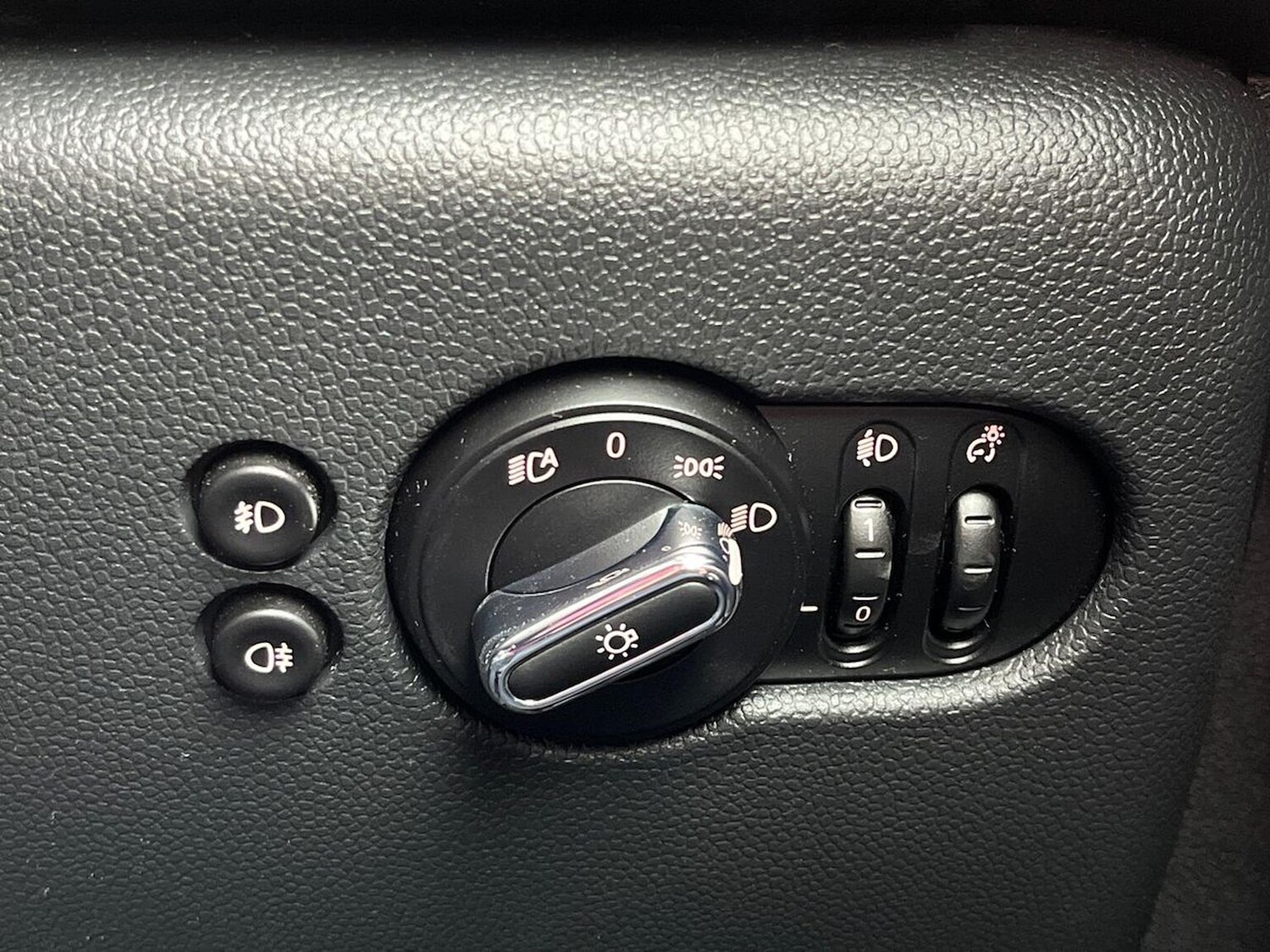 Used MINI Hatch 2019 for sale - 78196491: Photo 24