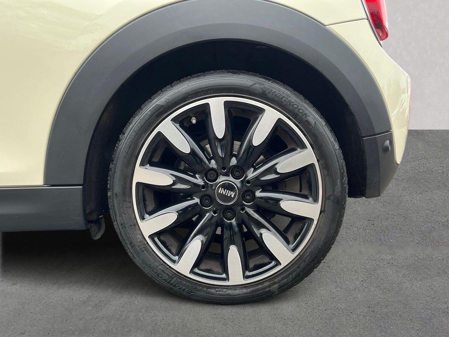 Used MINI Hatch 2019 for sale - 78196491: Photo 8