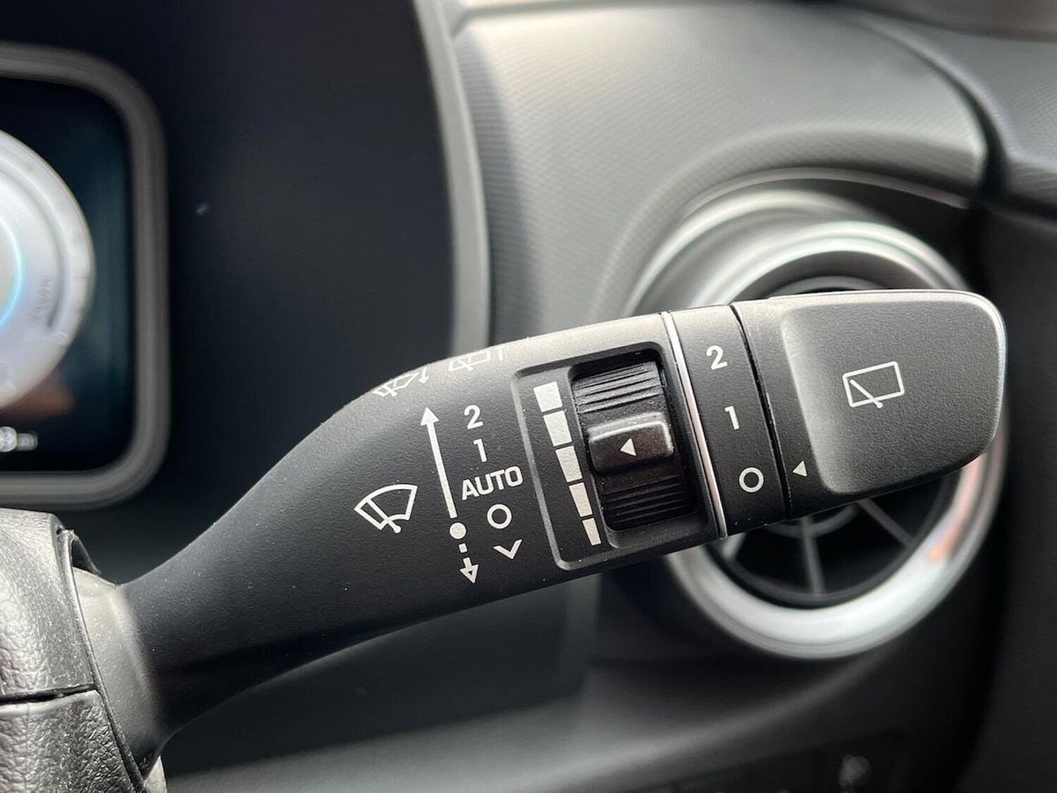 Used Hyundai KONA 2023 for sale - 78196511: Photo 32