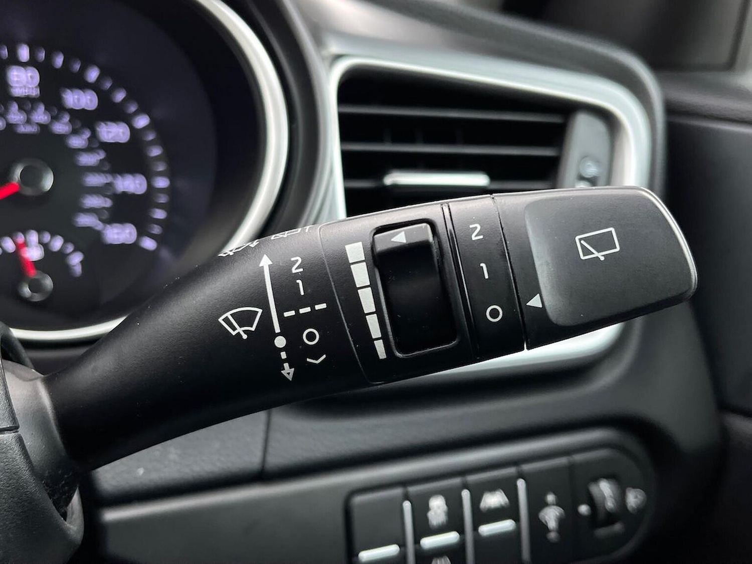 Used Kia Ceed 2023 for sale - 76455277: Photo 29