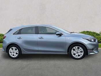 Used Kia Ceed 2023 for sale - 76455277: Photo