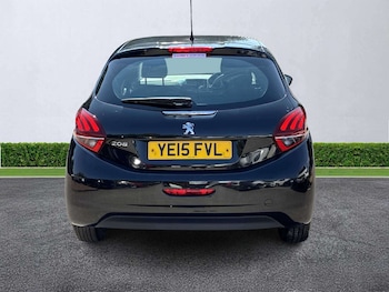 Used Peugeot 208 2015 for sale - 79519383: Photo