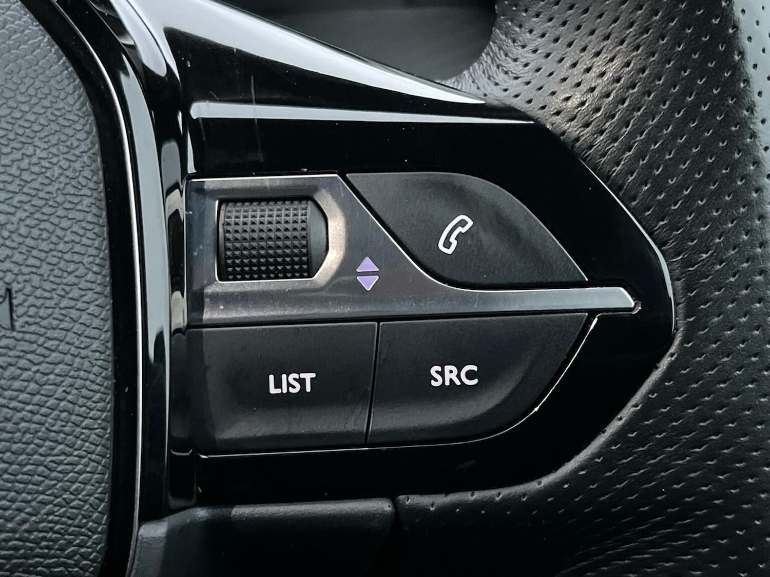 Used Peugeot 2008 2023 for sale - 76725826: Photo 28