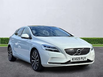 Used Volvo V40 2019 for sale - 79815154: Photo