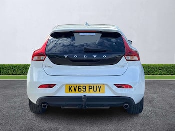 Used Volvo V40 2019 for sale - 79815154: Photo