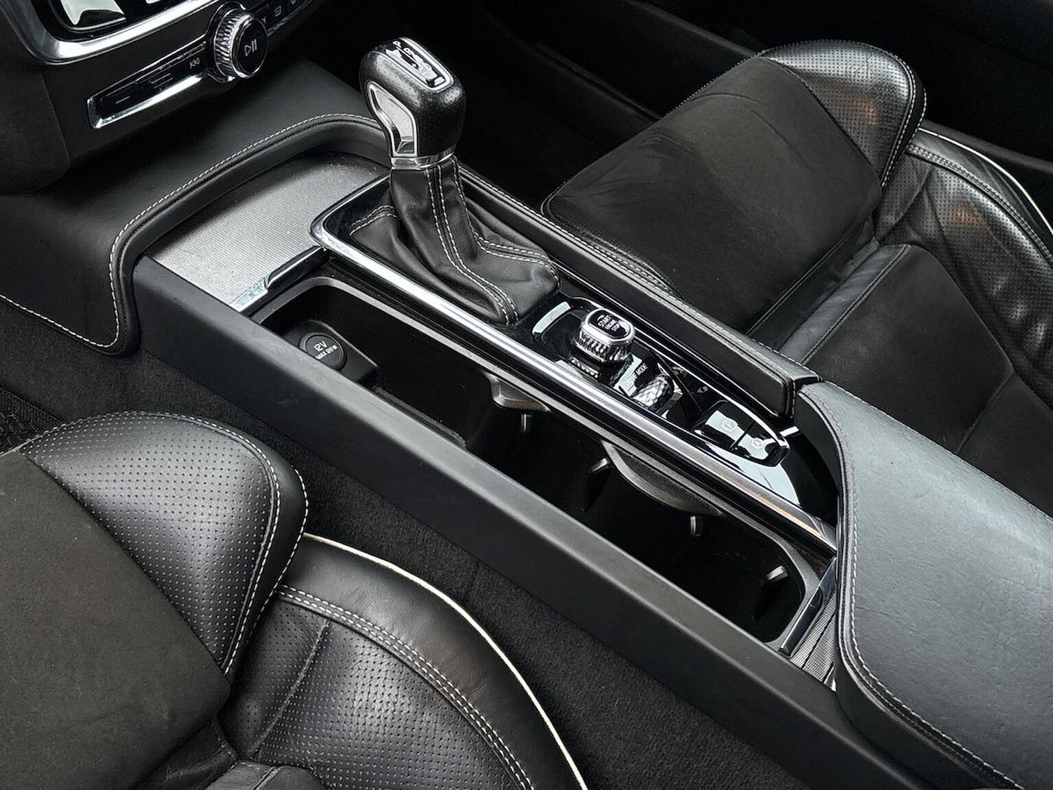 Used Volvo V90 2018 for sale - 77845335: Photo 13