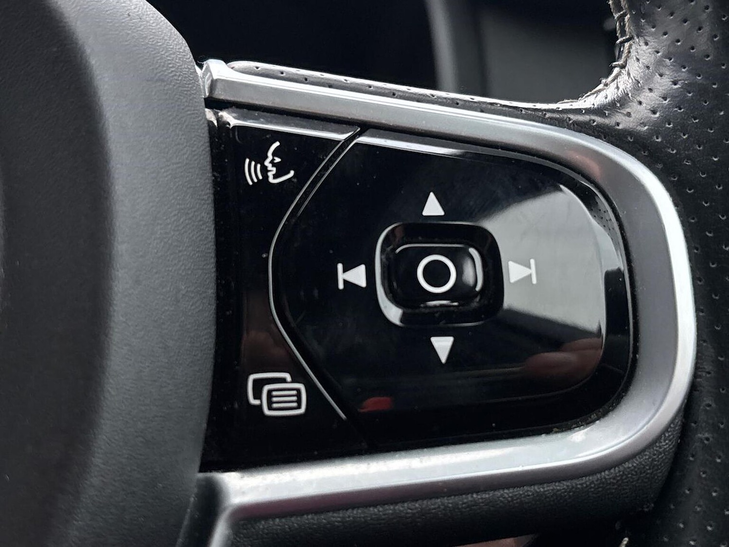 Used Volvo V90 2018 for sale - 77845335: Photo 27