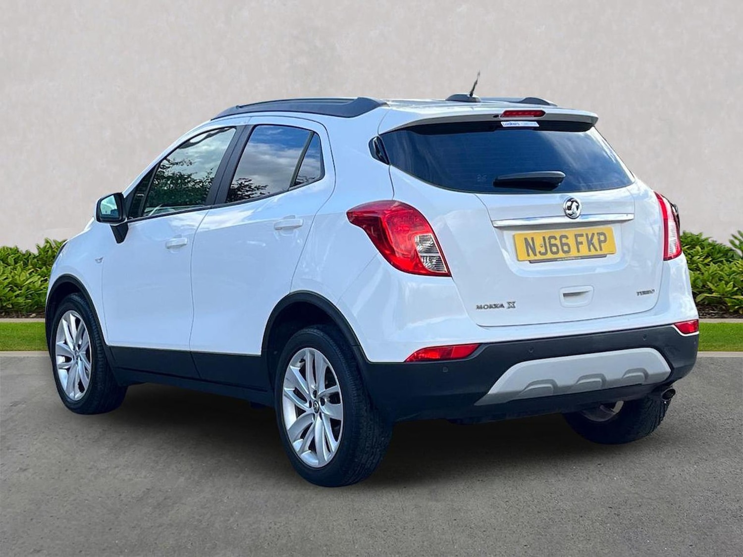 Used Vauxhall Mokka X 2016 for sale - 76346988: Photo 2