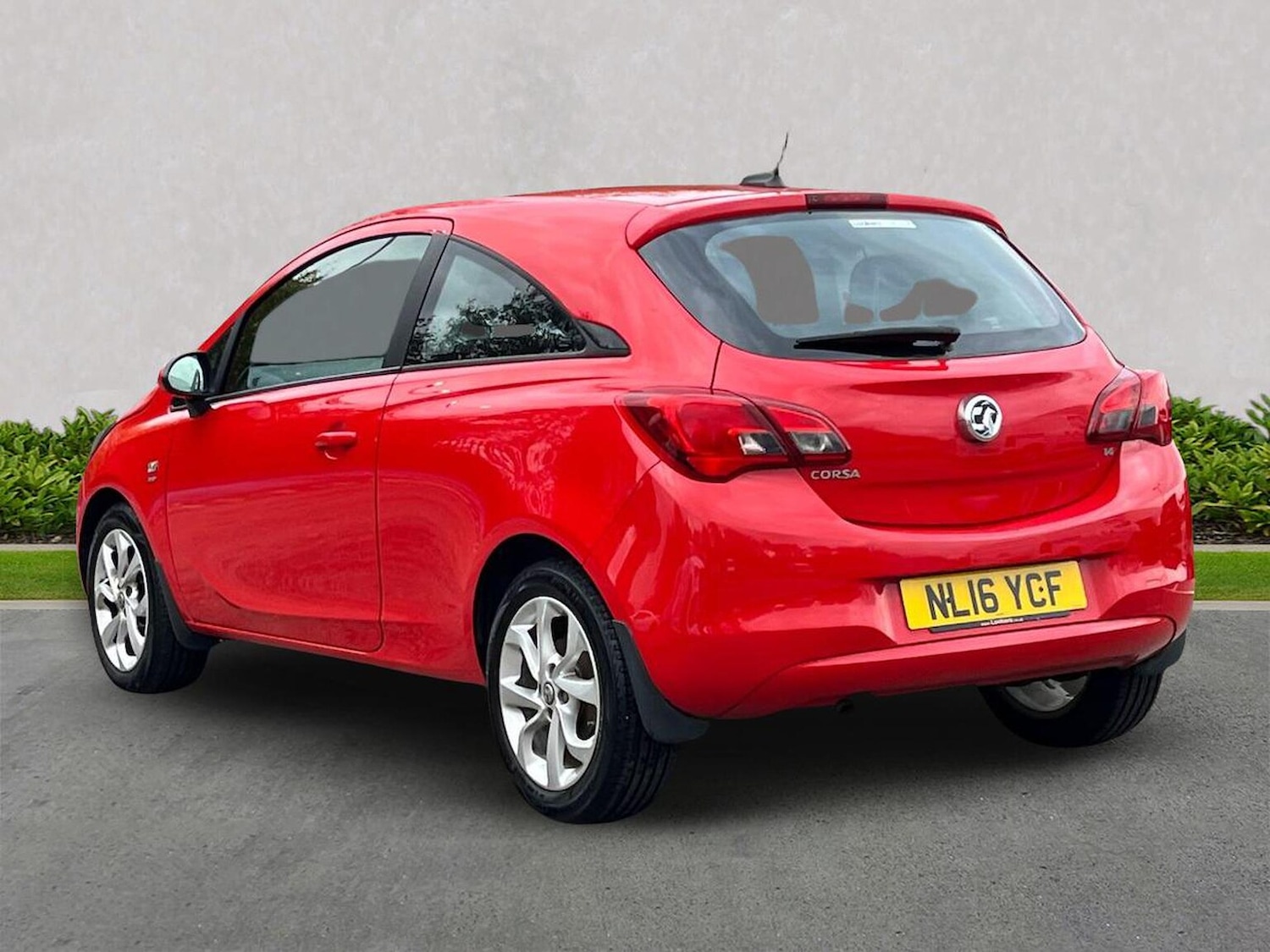 Used Vauxhall Corsa 2016 for sale - 76358015: Photo 2