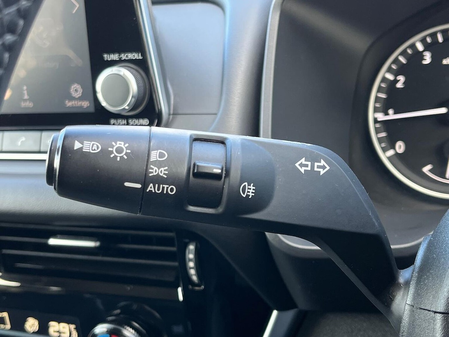 Used Nissan Qashqai 2023 for sale - 76383345: Photo 28