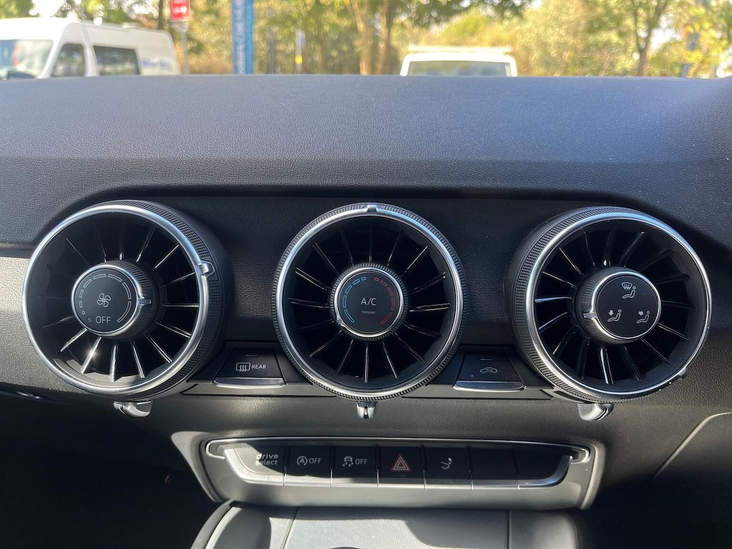 Used Audi TT 2018 for sale - 76682641: Photo 12