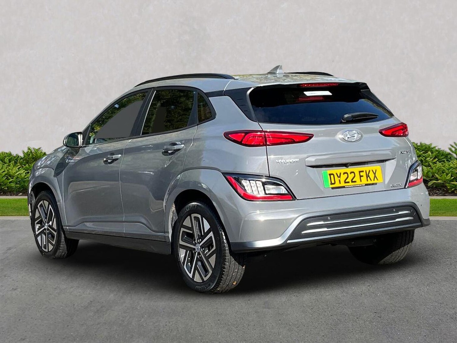 Used Hyundai KONA 2022 for sale - 76159564: Photo 2