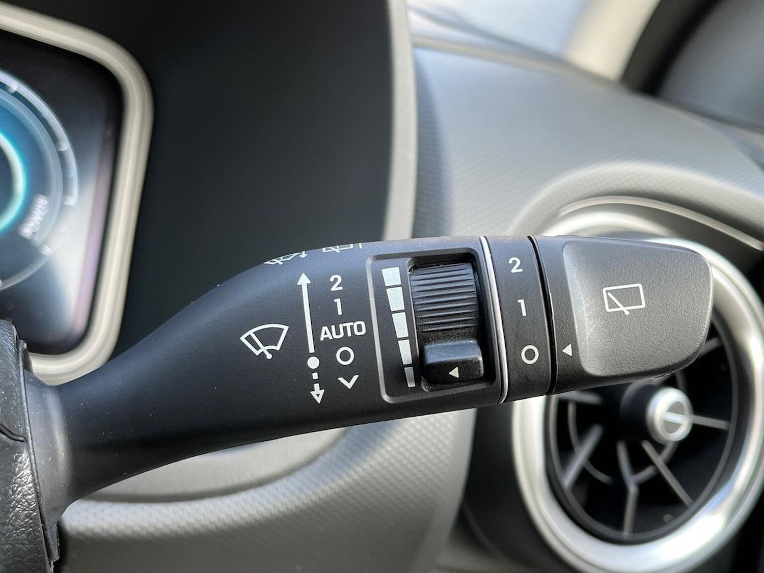 Used Hyundai KONA 2022 for sale - 76159564: Photo 29