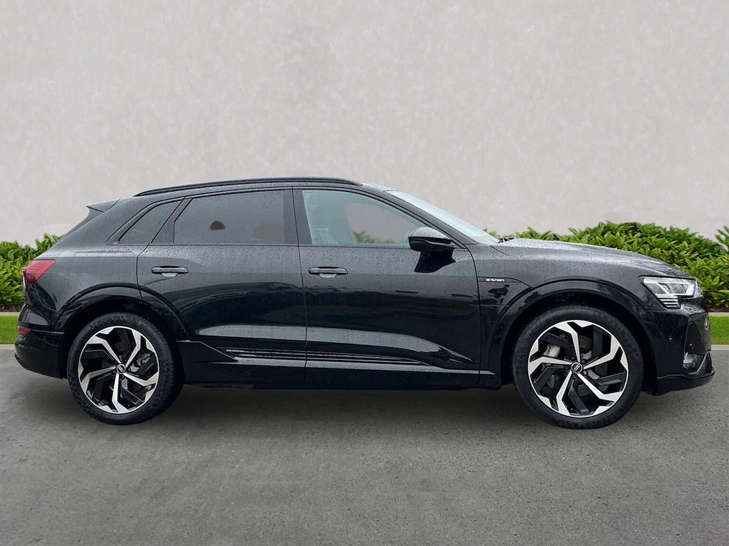 Used Audi e-tron 2021 for sale - 77024275: Photo 4