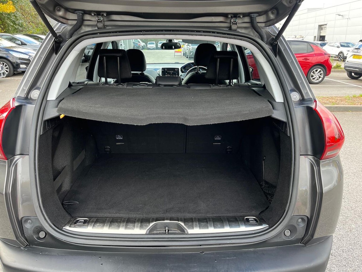 Used Peugeot 2008 2017 for sale - 76237011: Photo 17