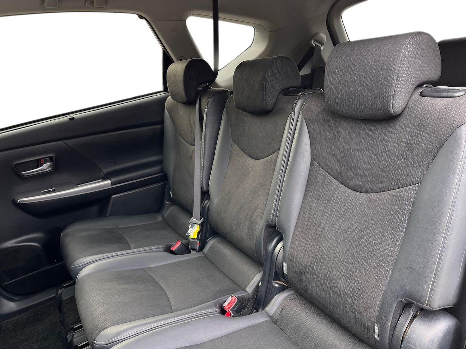 Used Toyota Prius+ 2020 for sale - 76504943: Photo 16