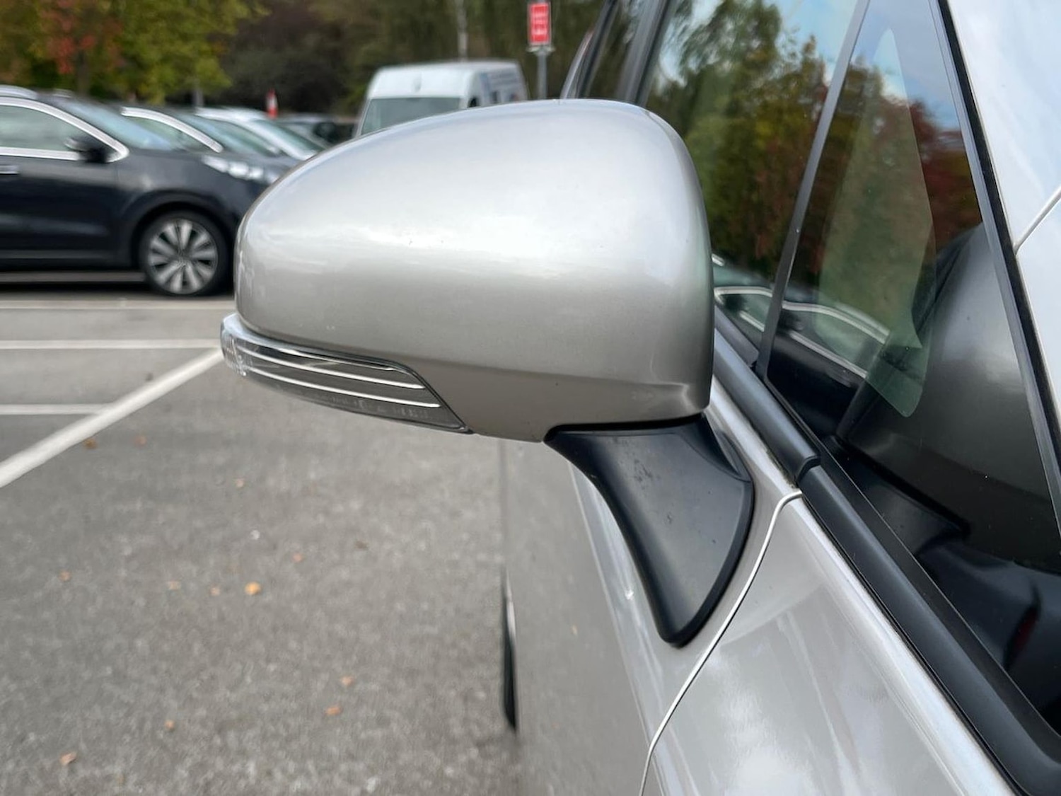 Used Toyota Prius+ 2020 for sale - 76504943: Photo 38