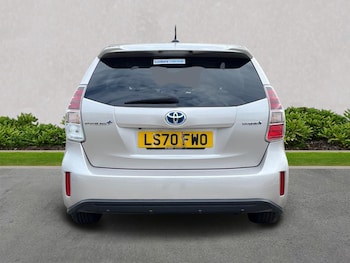 Used Toyota Prius+ 2020 for sale - 76504943: Photo