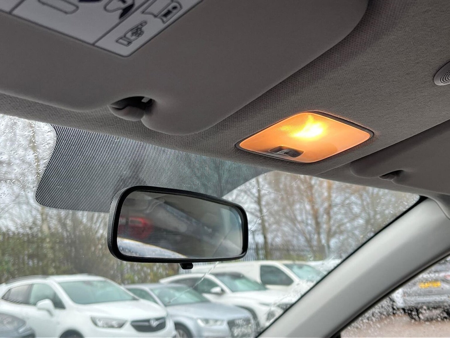 Used Kia Picanto 2022 for sale - 76947035: Photo 14