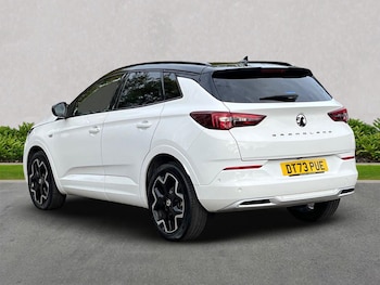 Used Vauxhall Grandland 2024 for sale - 76134225: Photo 2
