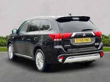 Used Mitsubishi Outlander 2018 for sale - 76164919: Photo 2