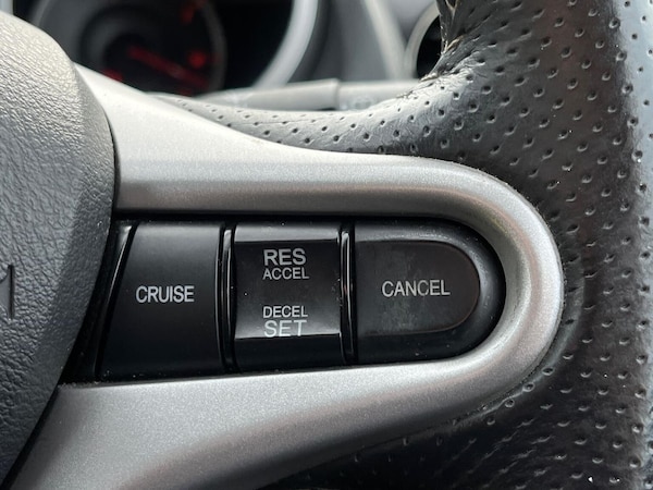 Used Honda Jazz 2014 for sale - 76144199: Photo 27