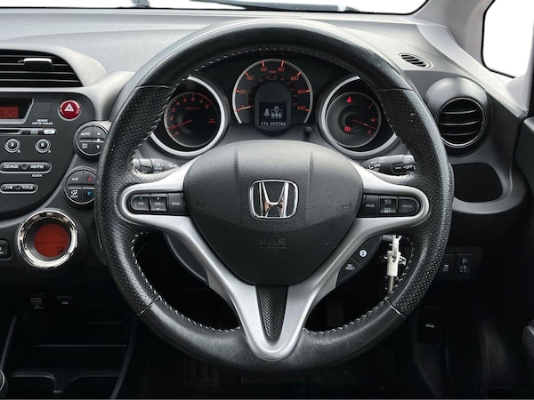 Used Honda Jazz 2014 for sale - 76144199: Photo 9