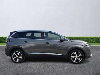 Used Peugeot 5008 2023 for sale - 79644263: Photo
