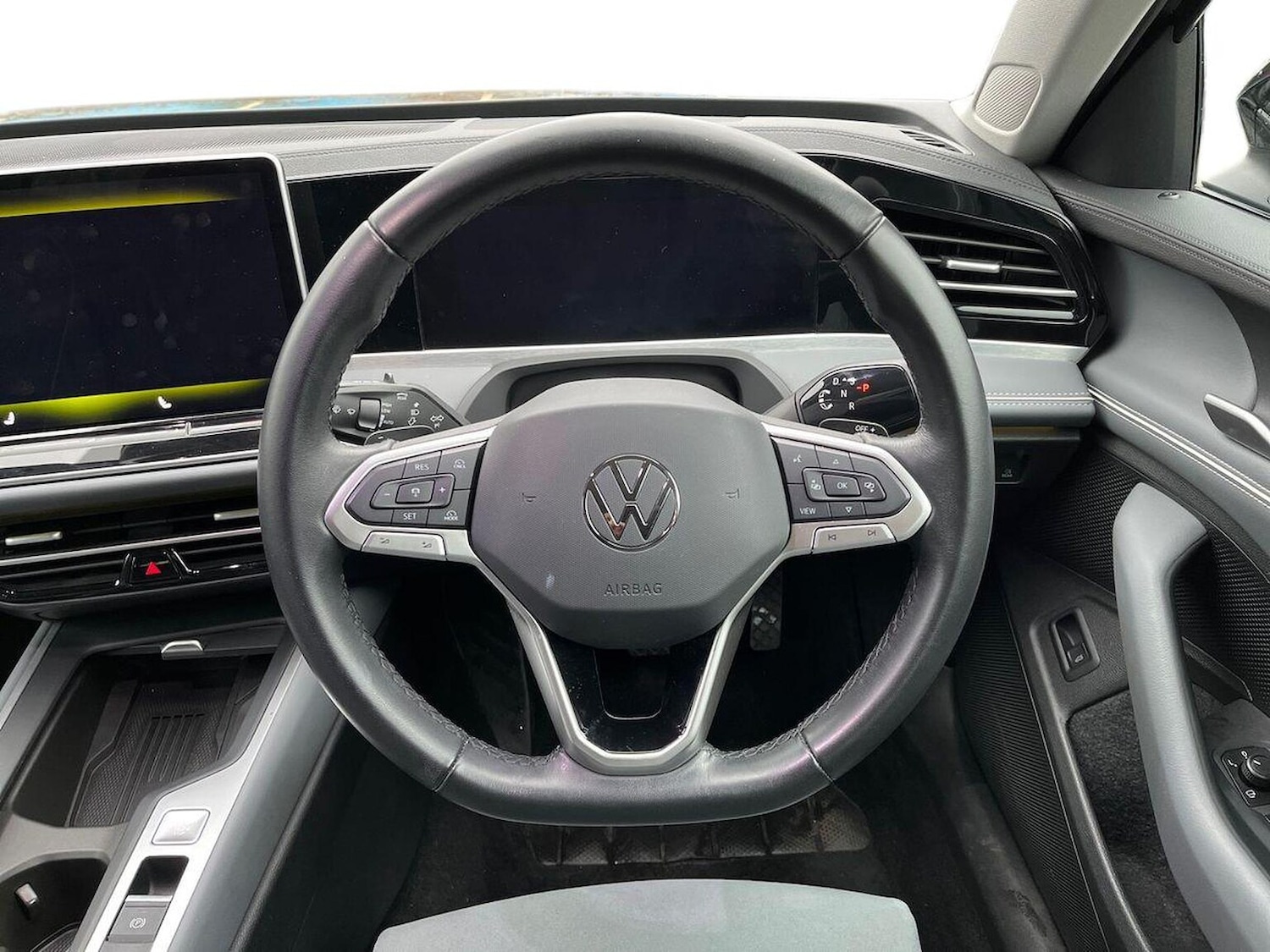 Used Volkswagen Passat 2024 for sale - 78196439: Photo 11