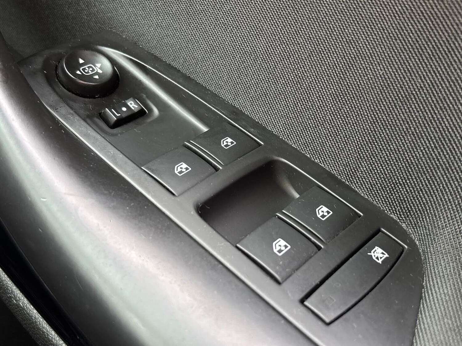 Used Vauxhall Astra 2017 for sale - 78196381: Photo 23